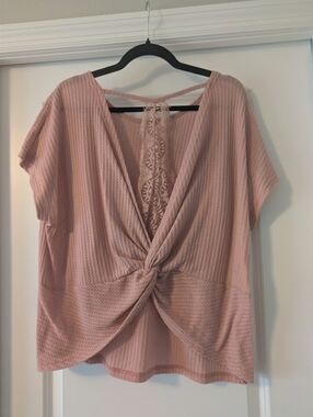 Women's Dusty Pink Twistback Lace Top